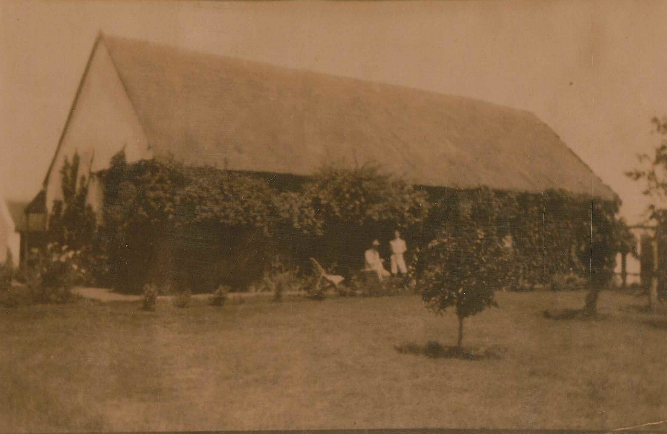 Waterkloof Farm Homestead in 1923, owned by Mr Rusk, now the President Paul Kruger Guest Lodge