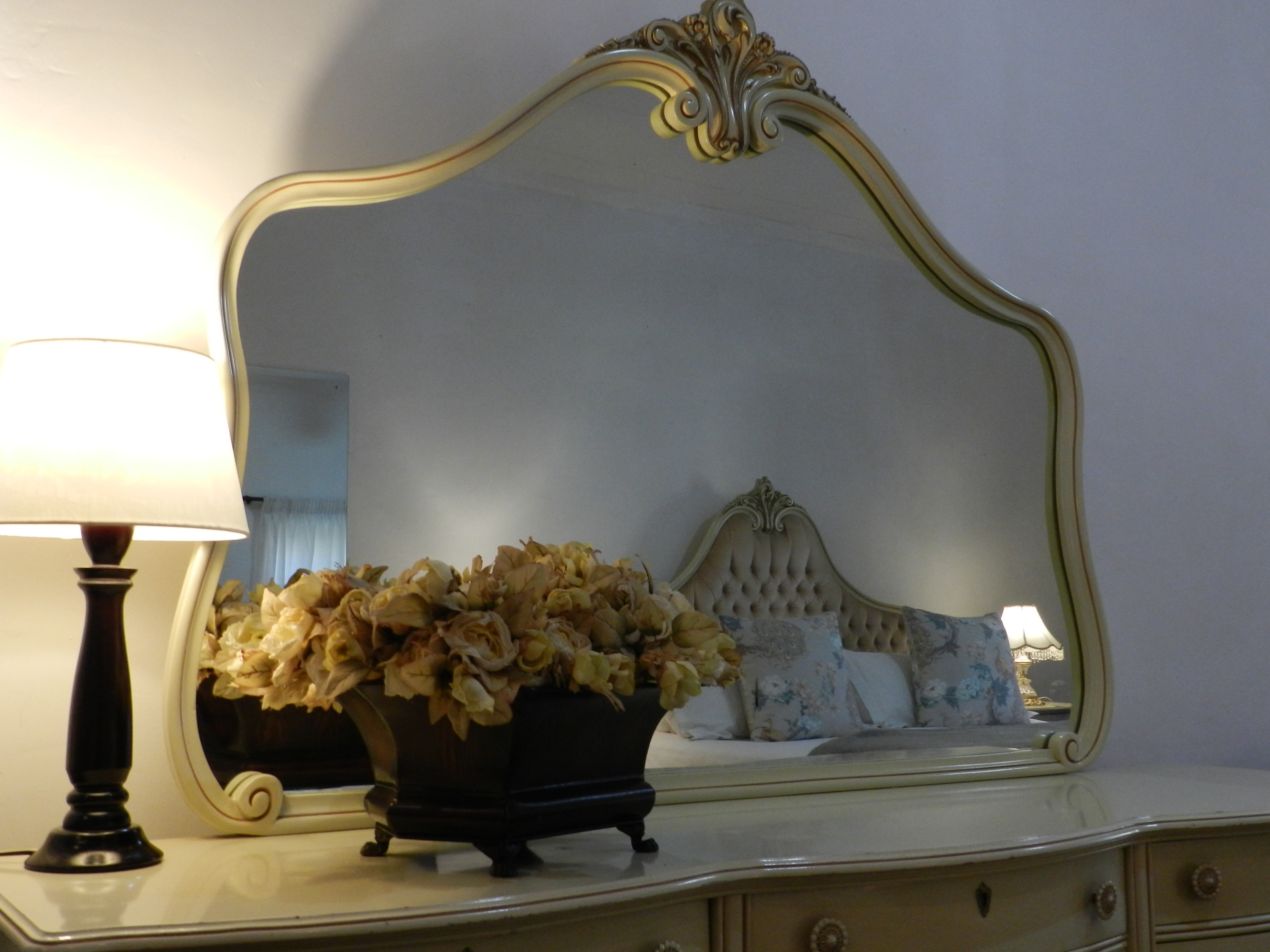 Elegant mirror in the Bridal Room, Oom Paul & Tant Gezina, at the President Paul Kruger Guest Lodge